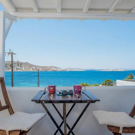 Delightful Mykonian Cycladic In Old Town Apartment